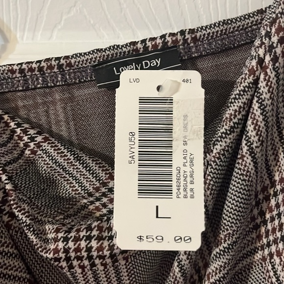 Dress Size L - Picture 2 of 2